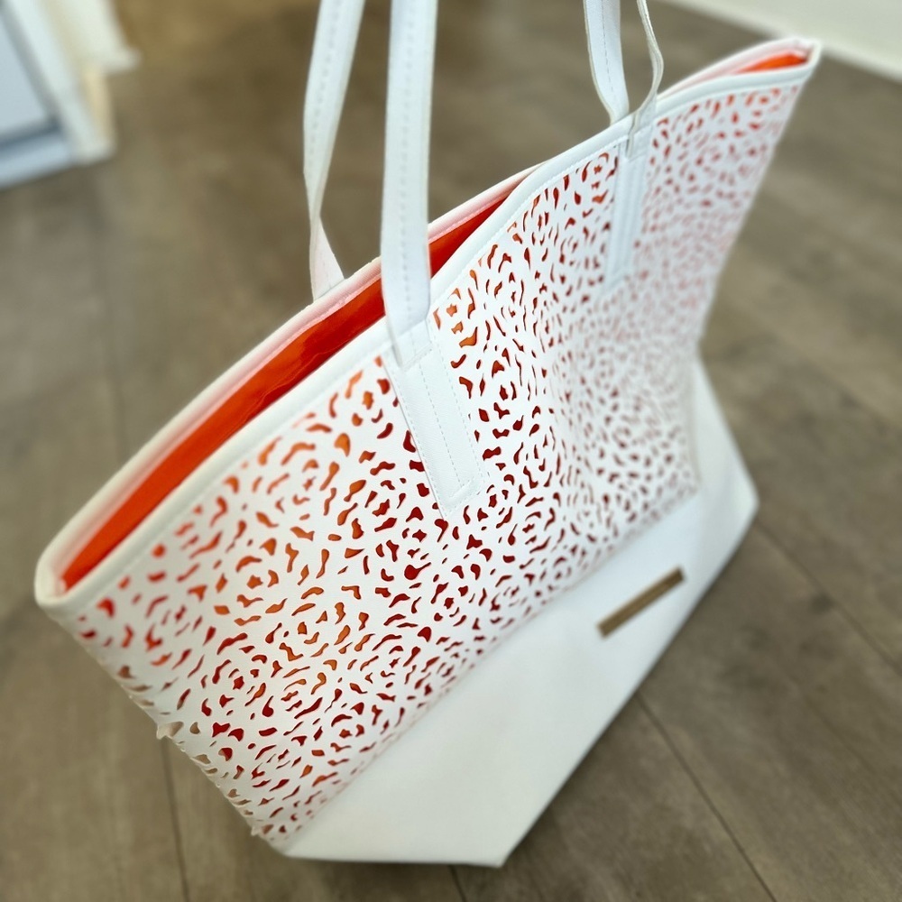 Vince Camuto White Vegan Leather Tote with laser cuts - Picture 11 of 16